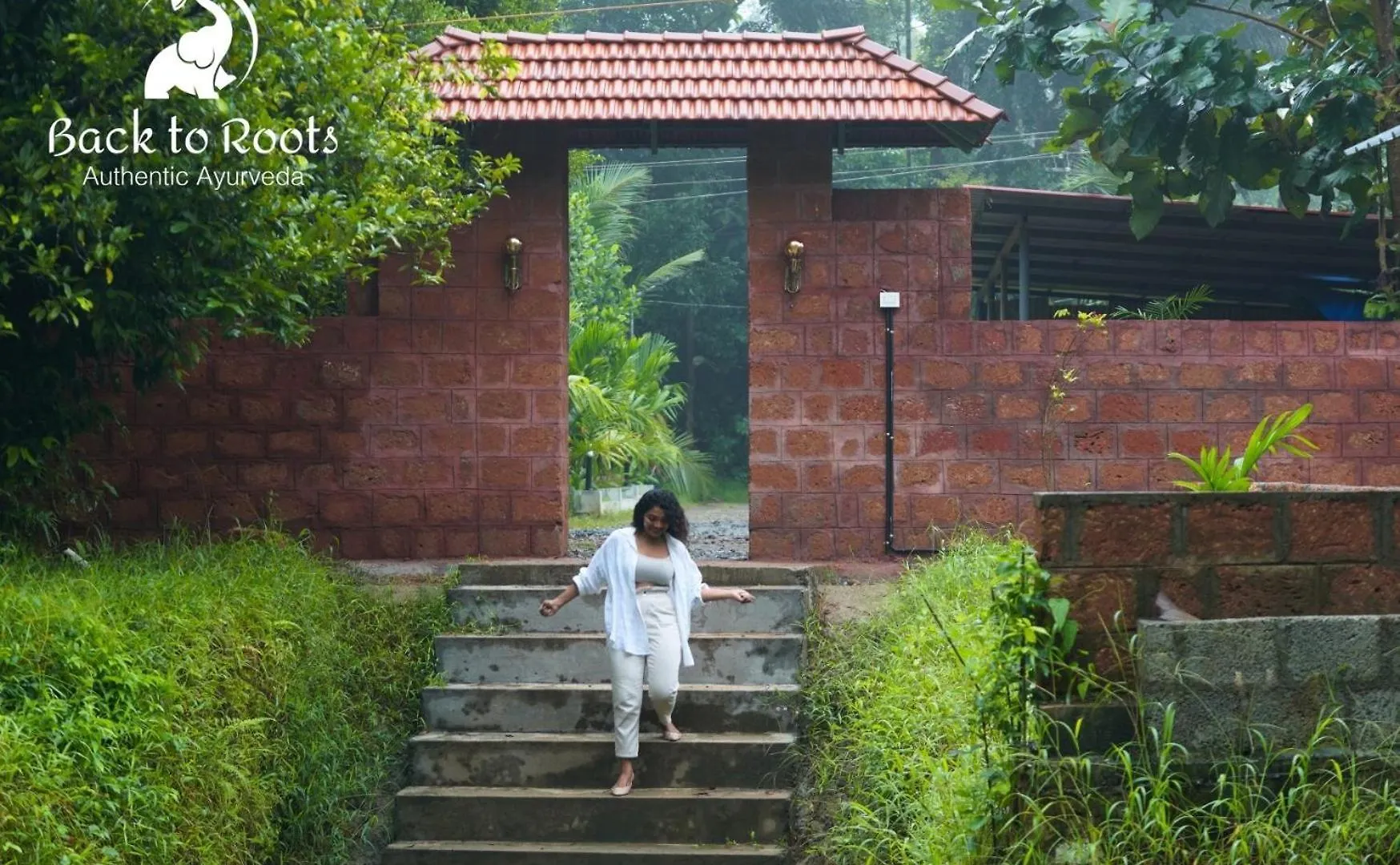 Back To Roots Ayurveda Retreat Hotel Kizhake Chālakudi Resort